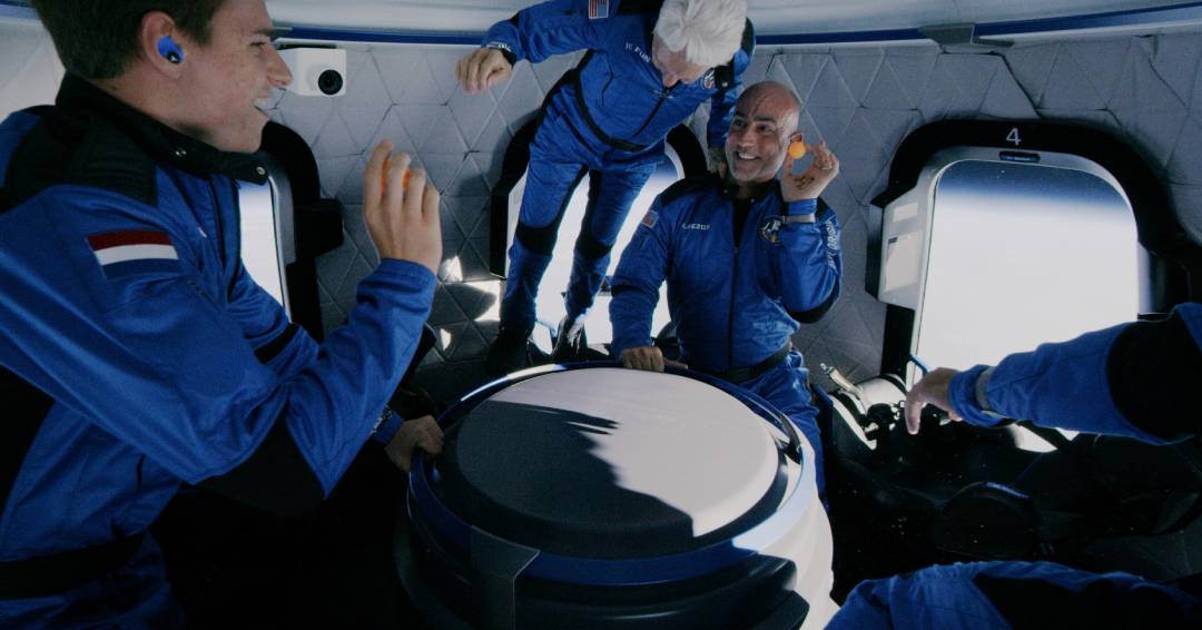 Blue Origin crew in zero gravity